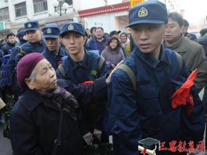 曲靖市征兵報(bào)名時(shí)間,2020年曲靖市大學(xué)生當(dāng)兵體檢項(xiàng)目條件優(yōu)惠政策