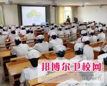 瀘州2020年衛(wèi)校有什么專業(yè)適合男生