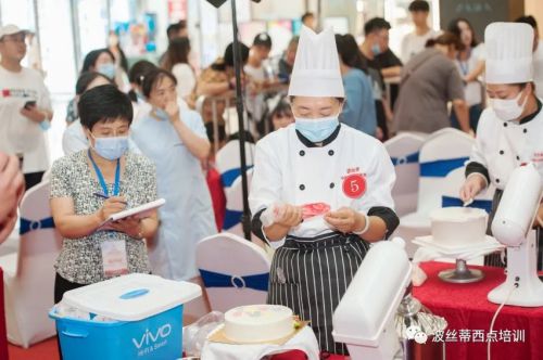 祝賀煙臺(tái)市芝罘區(qū)2020“波絲蒂杯”第四屆西式面點(diǎn)職業(yè)技能大賽圓滿舉行！