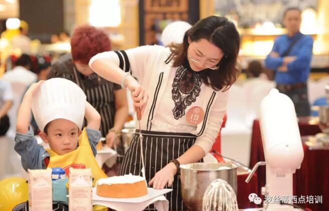 祝賀2018第二屆“波絲蒂杯”西點(diǎn)創(chuàng)新大賽圓滿舉行！