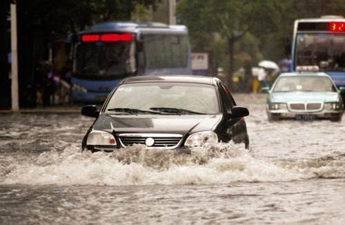 汽車涉水如何安全通過？山東德州汽車摩托車專修學(xué)院來為你支招！